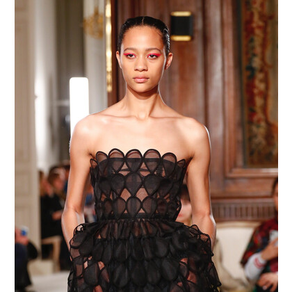 10 роскошных нарядов с недели моды Haute Couture